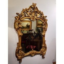 Miroir en bois doré