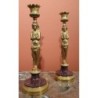 Paire de bougeoirs en bronze doré et porphyre