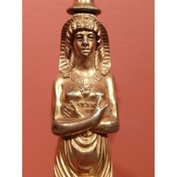 Paire de bougeoirs en bronze doré et porphyre